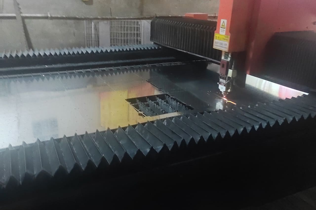 CNC machining and metal processing workshop